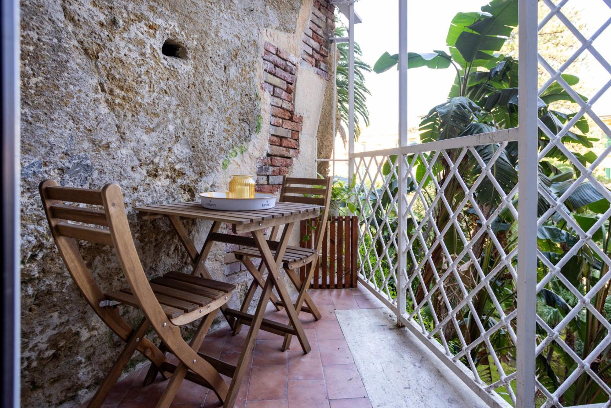 Molo Caracciolo Apartment Naples Exterior photo